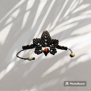beautiful handmade bracelet perfect for fall🍁 it is adjustable for your wrist